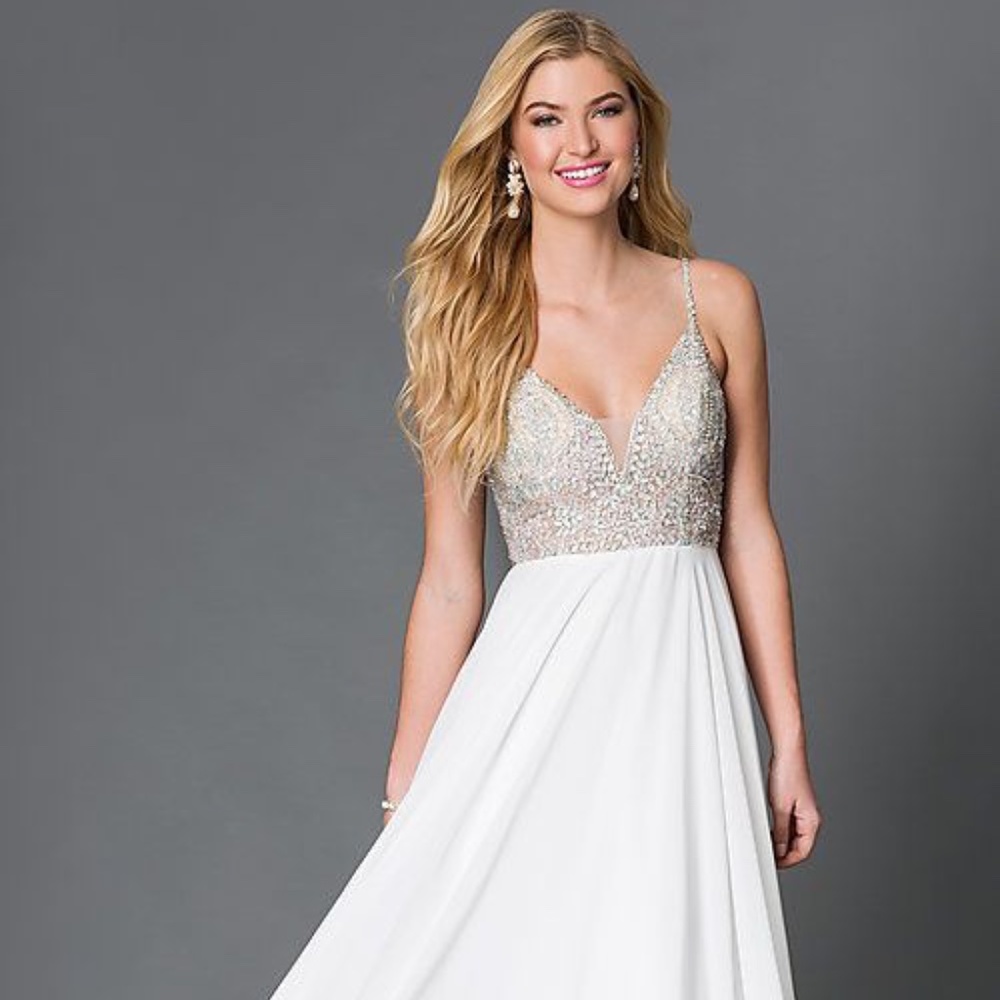 Whit JVN by Jovani Prom Dress SIZE 4